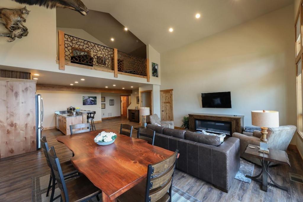 Townhome Next To Clubhouse In Exclusive Eagle Bend - The Glacier Bigfork Dış mekan fotoğraf