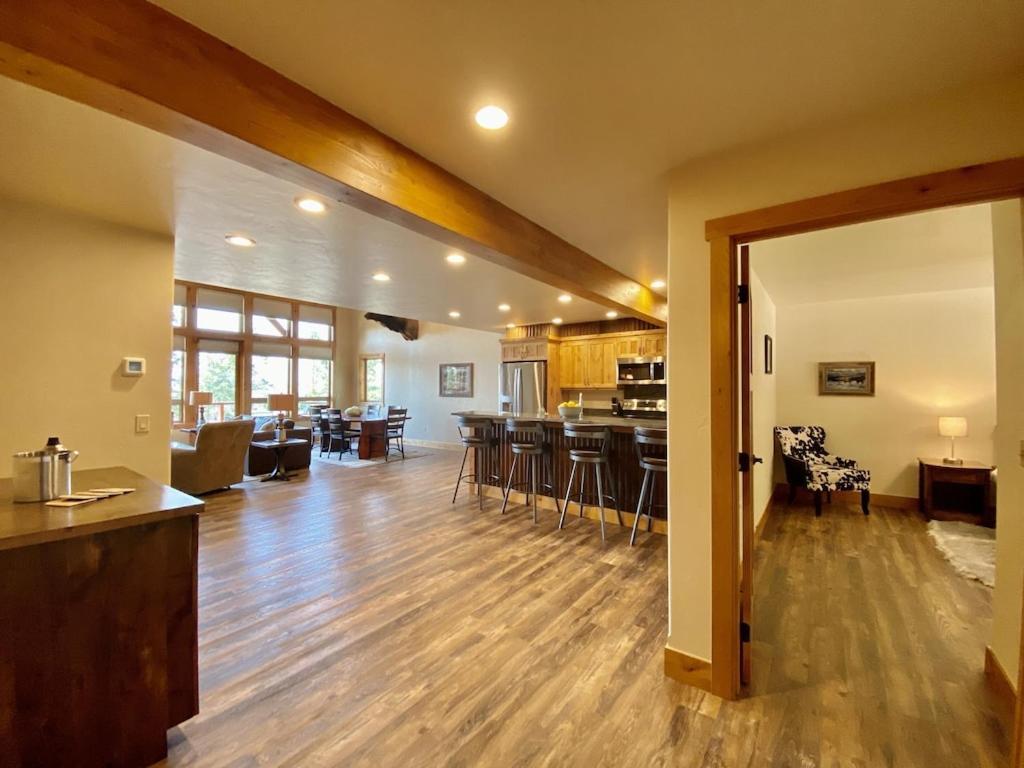 Townhome Next To Clubhouse In Exclusive Eagle Bend - The Glacier Bigfork Dış mekan fotoğraf